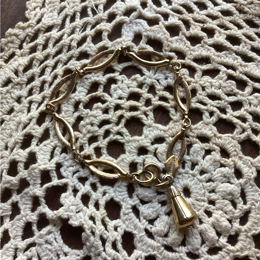 Vintage Sarah Coventry Gold Bracelet Xsmall